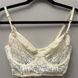 🍀Lonely Cream Lace Bralette